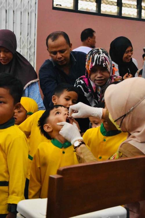 KEGIATAN IMUNISASI SUB PIN POLIO TAHAP I